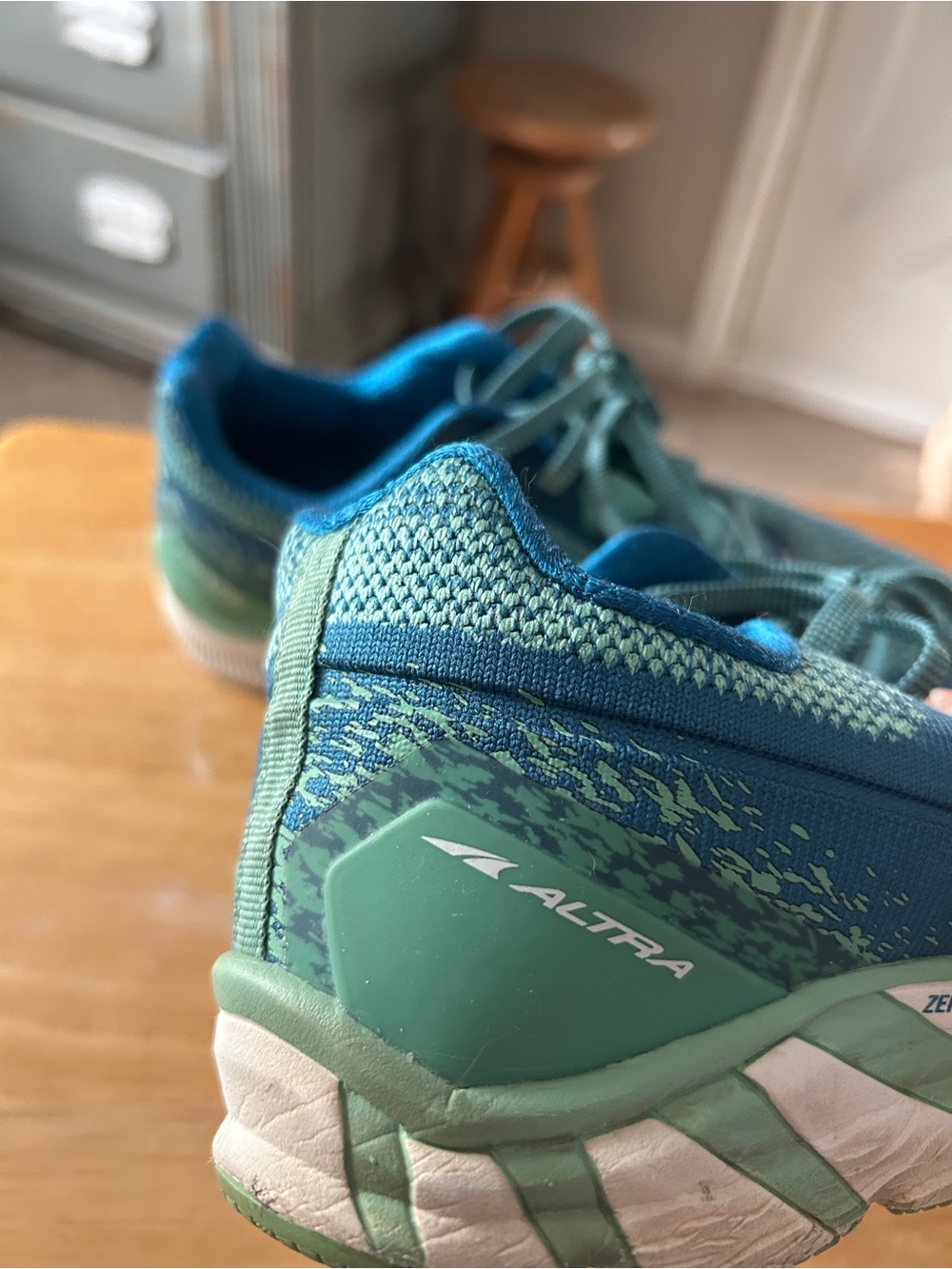 Altra Women’s Zero Drop Shoes Size 9 - Picture 5 of 6